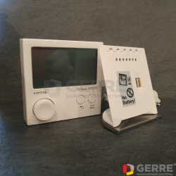 Комнатный контроллер „R-Tronic RTFC K“ со встроенными датчиками влажности и содержания CO₂, с настольной подставкой, питание 220В 