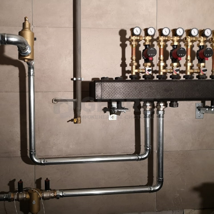 Котельная с Viessmann Vitocrossal и обвязкой KAN-therm Steel 45561